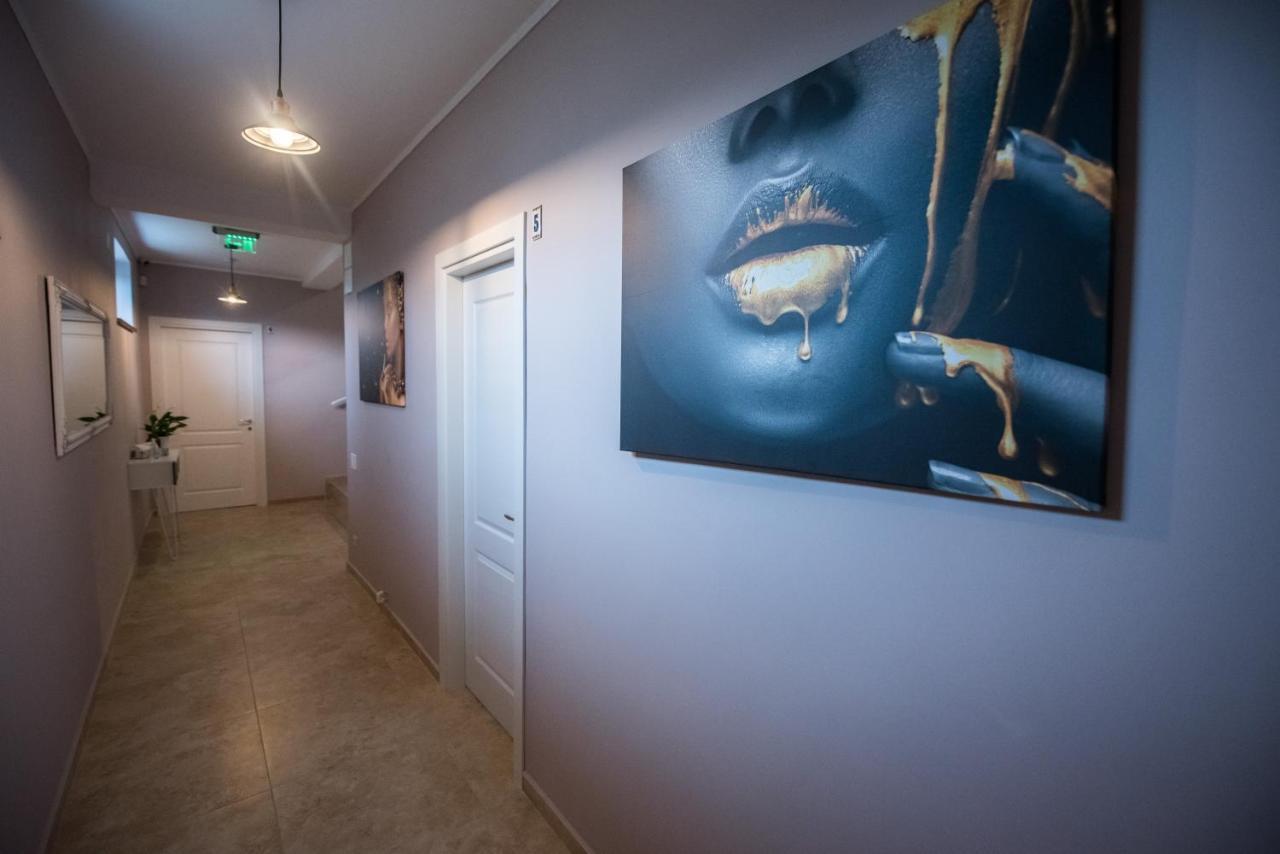 Casa 1A Hotel เอโฟรีเอซูด ภายนอก รูปภาพ
